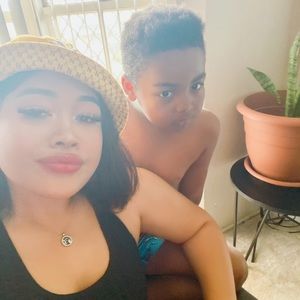 Meet your Posher, Leeanna